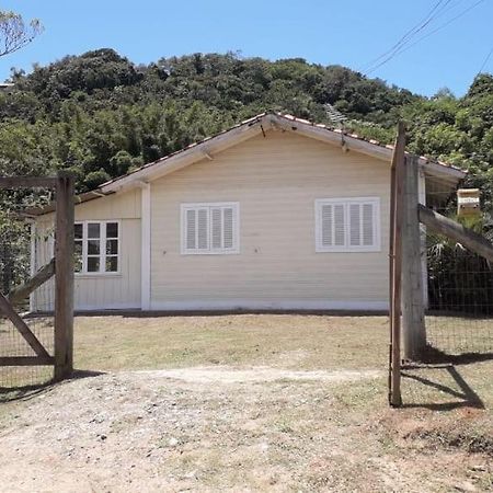 Villa Centrinho Rosa à Praia do Rosa Extérieur photo